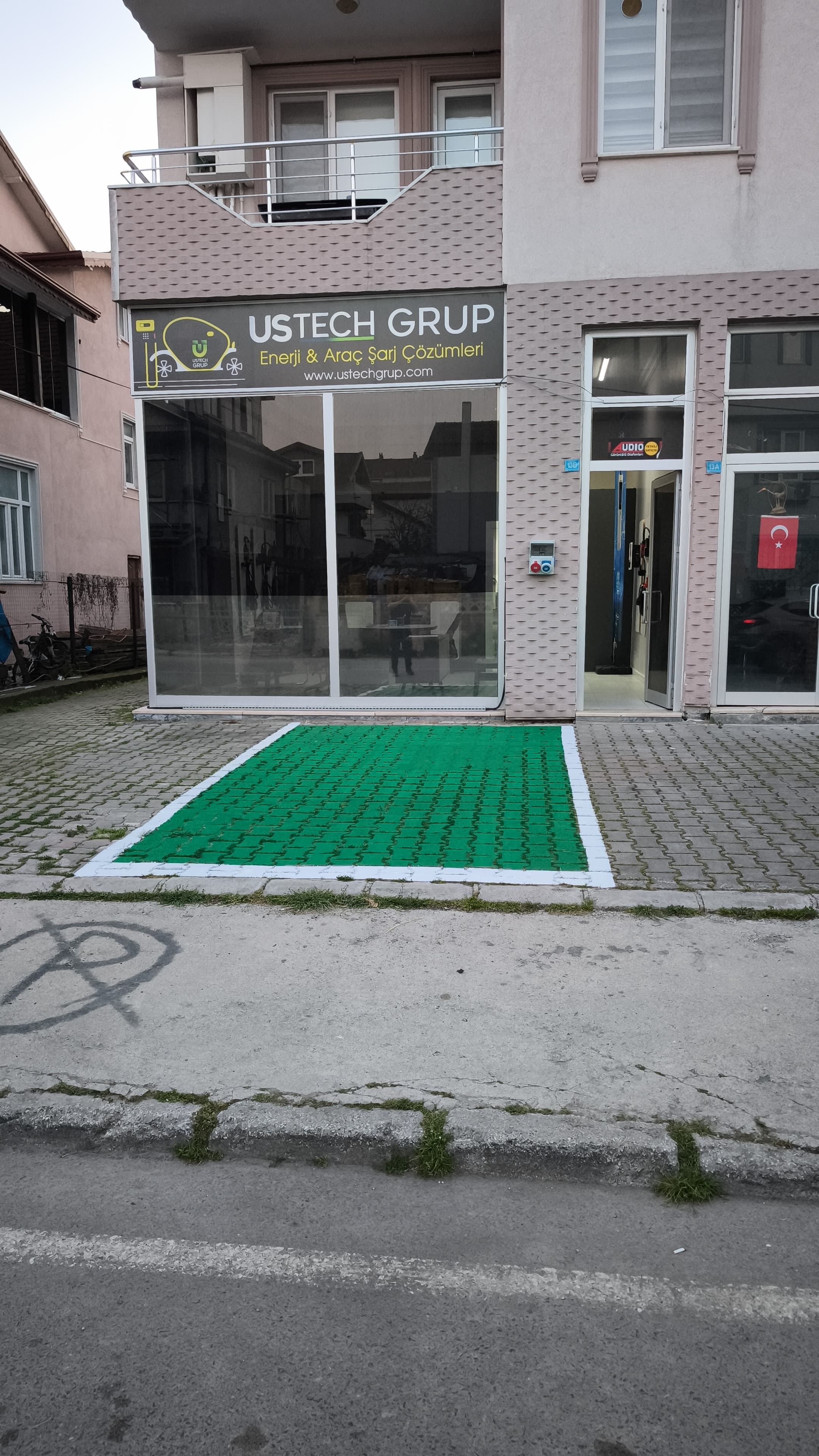 Kurulum ve elektrik altyapı çalışması